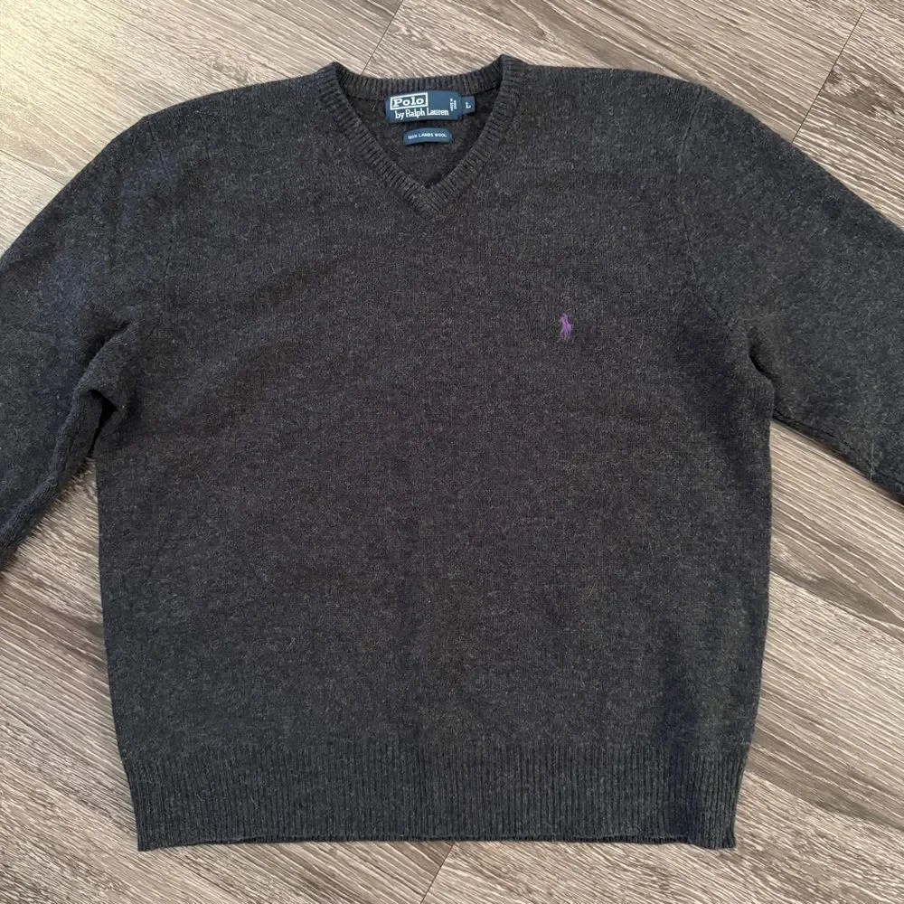 Polo Ralph Lauren Vintage Lambswool V Neck Sweater